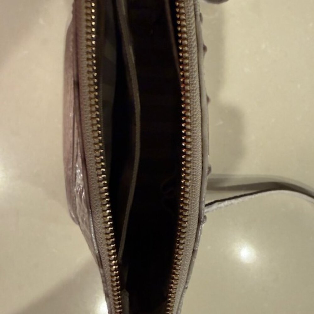 BRAHMIN CROSSBODY HANDBAG - LIKE NEW. - Picture 5 of 11